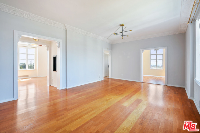 1314 N Hayworth Avenue - Photo 1