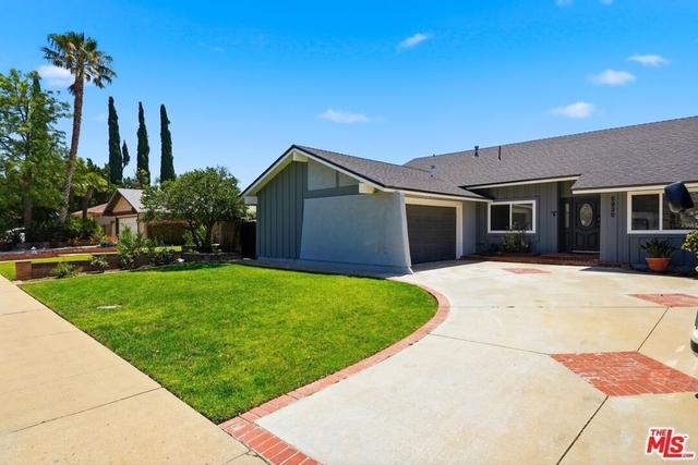 5920 E Malton Avenue - Photo 1