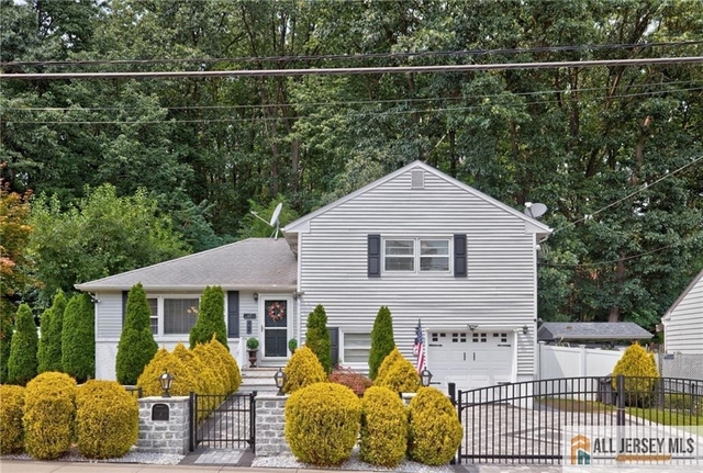 47 Leonardine Avenue - Photo 1