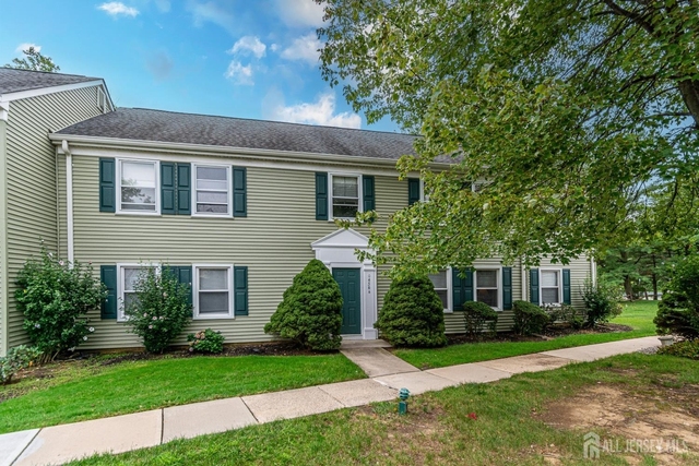 456 Roxbury Lane - Photo 1