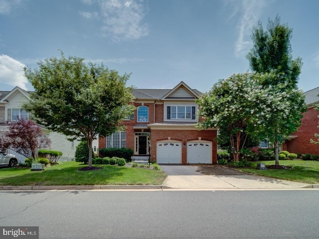 43320 Barnstead Drive - Photo 1