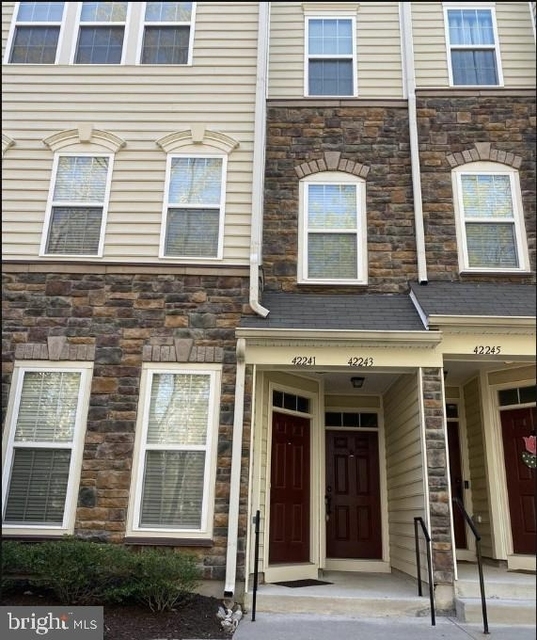 42243 Water Iris Terrace - Photo 1