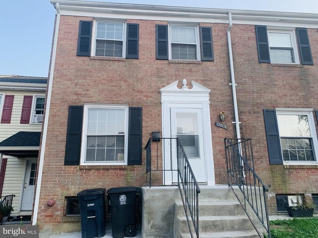 12914 Claxton Drive - Photo 1