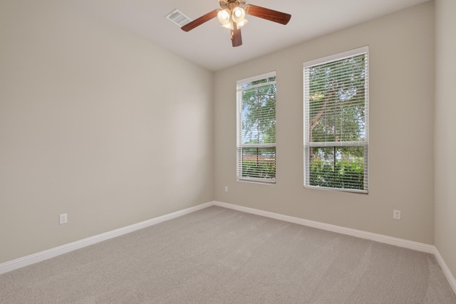 1501 Lawrence St - Photo 1