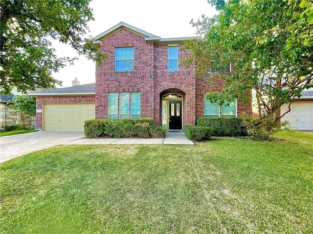 906 Mesquite Hollow Pl - Photo 1