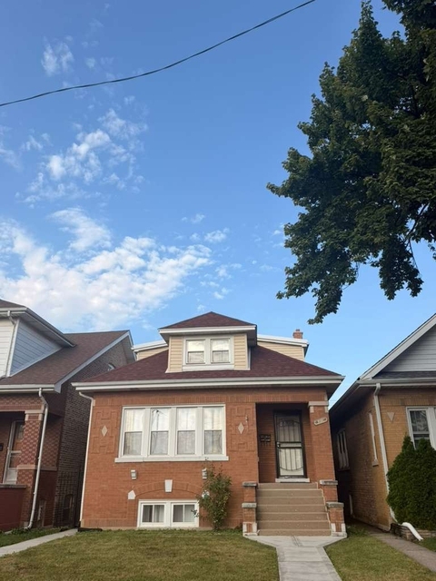 4314 N Menard Avenue - Photo 1