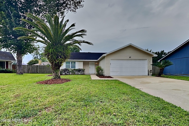 1351 Trotters Walk Way - Photo 1
