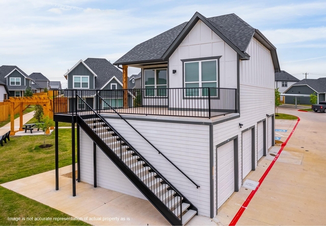 10116 Danielson Grove Drive - Photo 1
