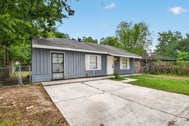 7319 Mountbatten Road - Photo 1