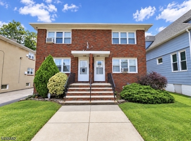 556 Cleveland Ave - Photo 1