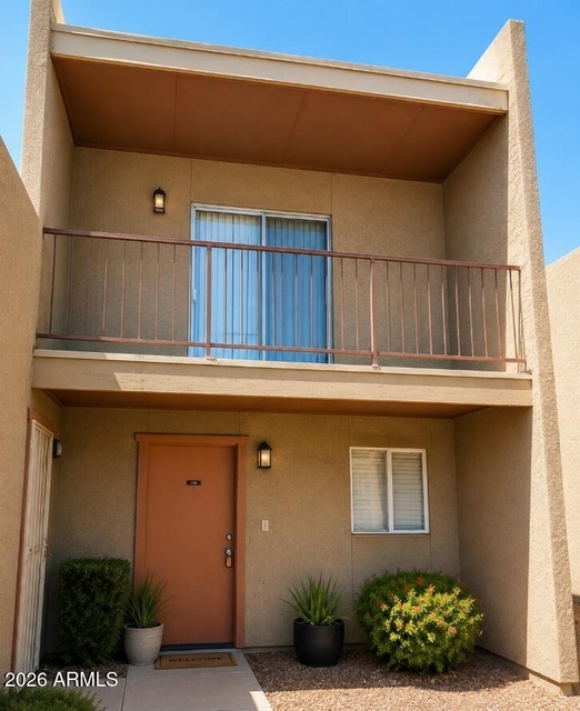 2820 E Kathleen Road - Photo 1