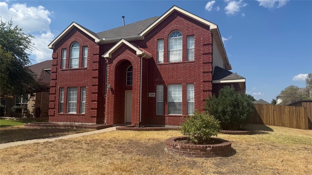 1433 Winterwood Drive - Photo 1