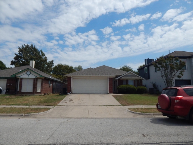 6009 Castanada Drive - Photo 1