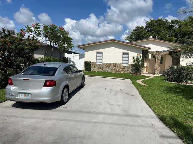 5517 Sw 24th Avenue - Photo 1