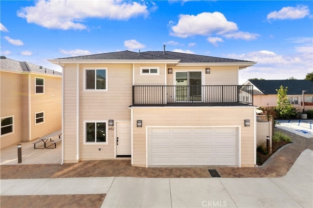 650 Grand Avenue W - Photo 1