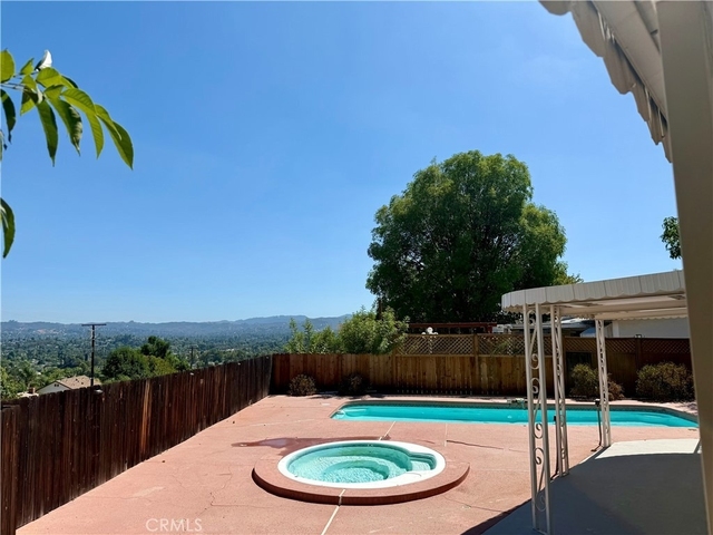 23900 Pentland - Photo 1