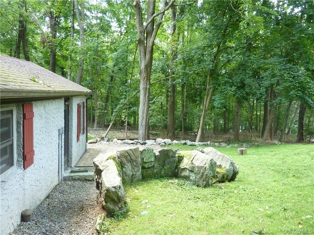 39a Laurelton Road - Photo 1