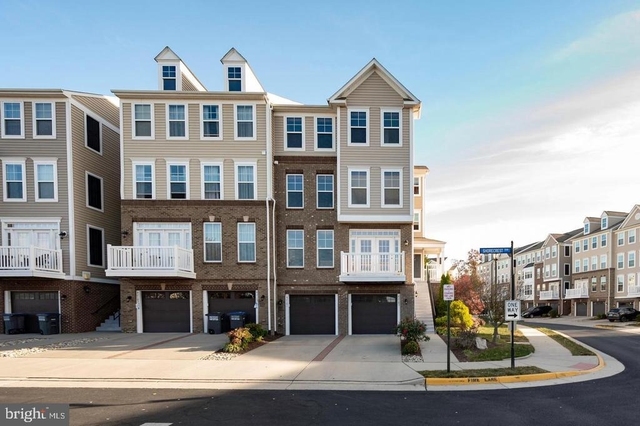 42183 Shorecrest Terrace - Photo 1