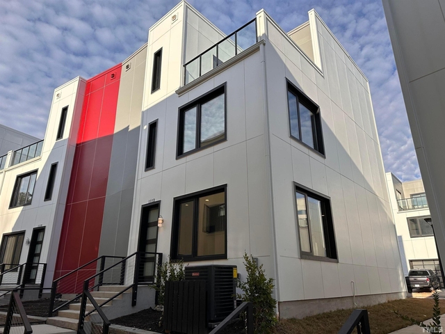1112 Nova Street - Photo 1