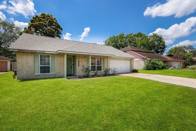 7423 Towerview Ln - Photo 1