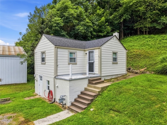 424 Glenfield Road - Photo 1