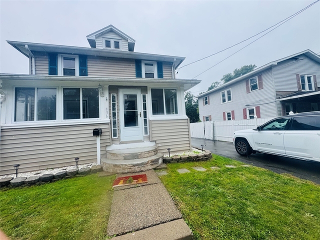 136 Melbourne St - Photo 1