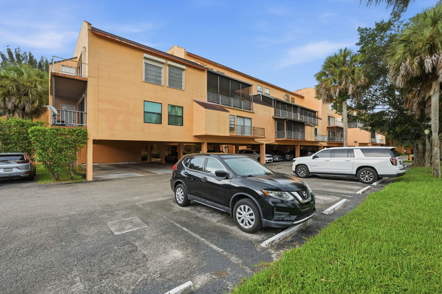 430 Commodore Drive - Photo 1