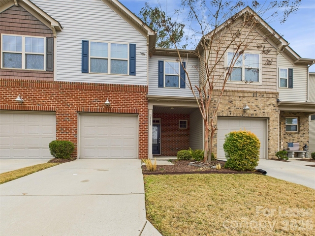 6005 Sweetbay Lane - Photo 1