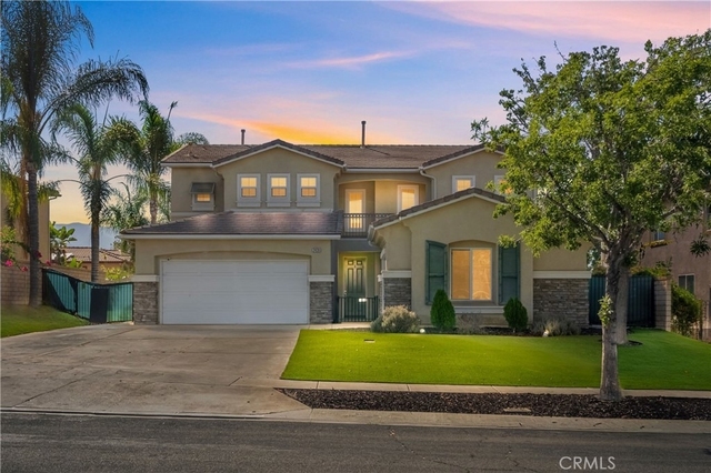 2420 S Vicentia Avenue - Photo 1