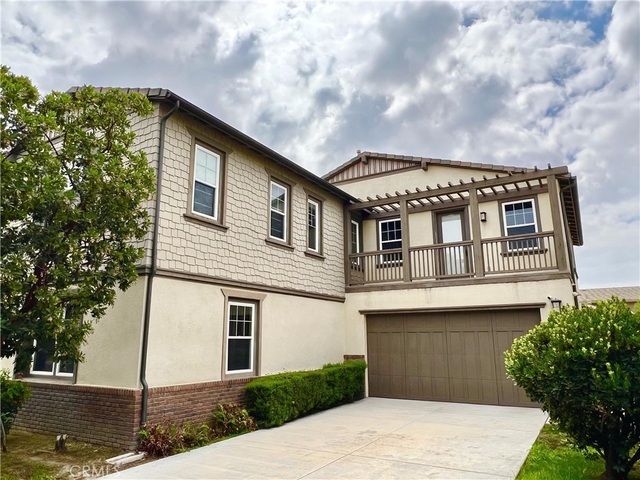 3974 E Callaway Drive - Photo 1