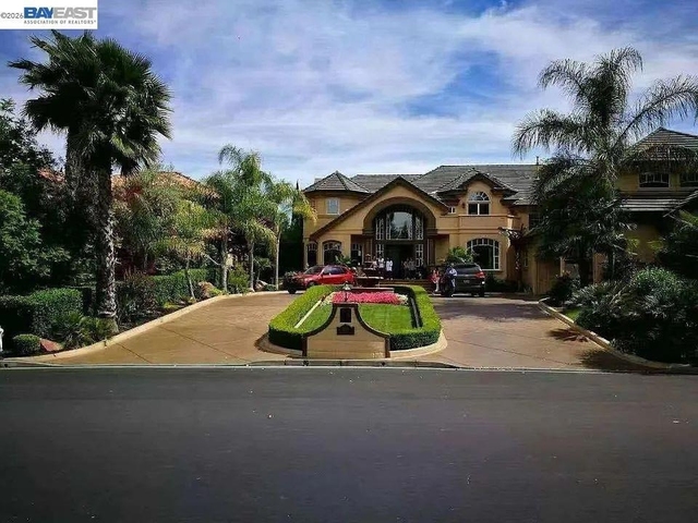 3511 Country Club Pl - Photo 1