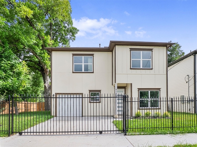 4103 E Toliver Street - Photo 1