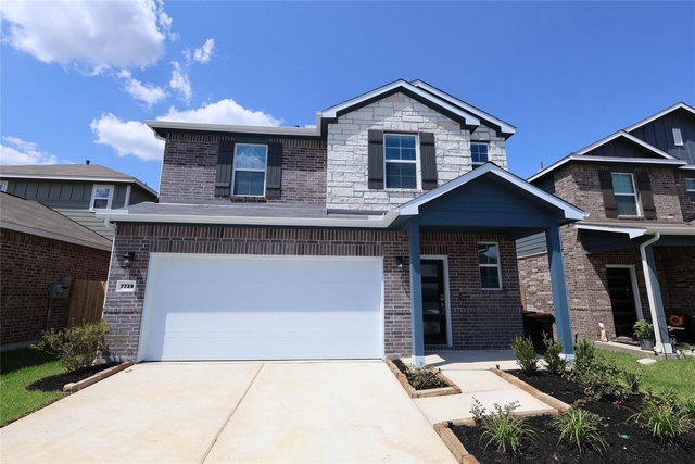 7739 Bergamot Circle - Photo 1