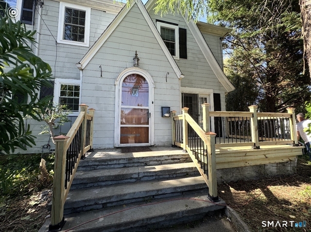 60 Thurston Street - Photo 1