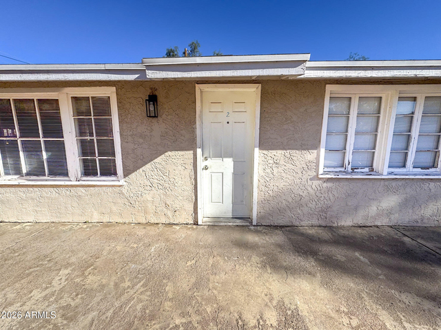 308 E Vogel Avenue - Photo 1