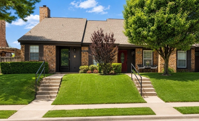 5021 Buttonwood Lane - Photo 1