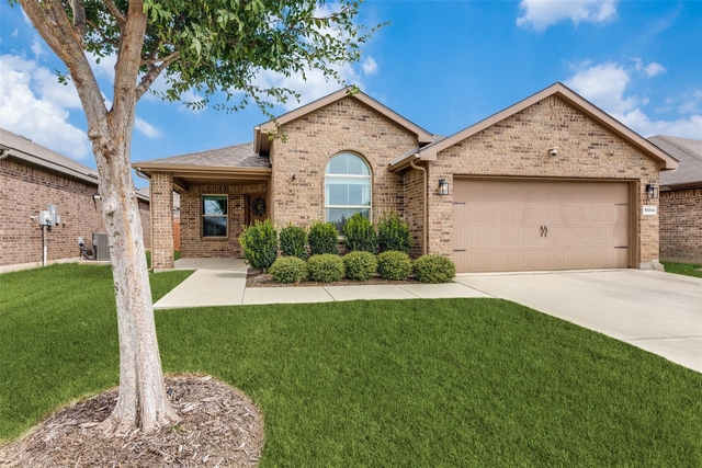 9004 Eagles Landing Drive - Photo 1