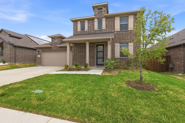 1308 Parkdale Street - Photo 1
