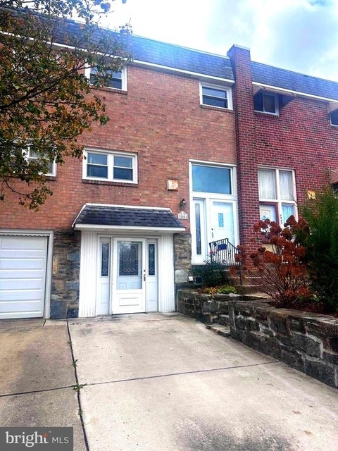 3555 Churchill Lane - Photo 1