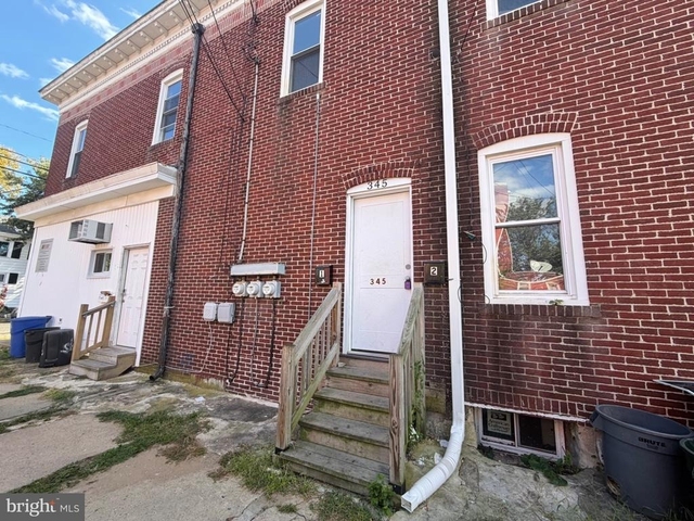 345 Woodland Street - Photo 1