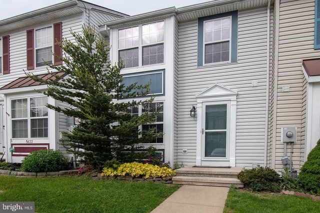 5620 Queen Anne Court - Photo 1