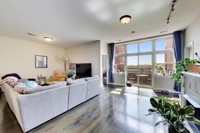 2700 W Belmont Avenue - Photo 1