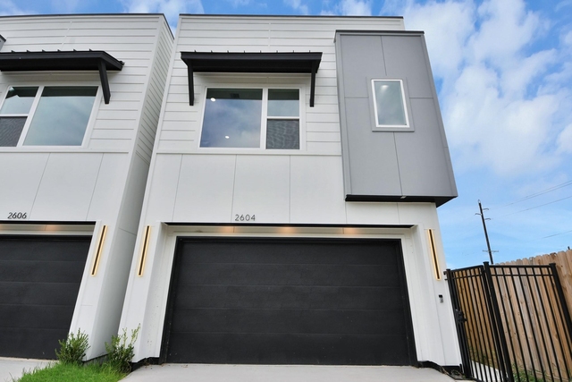 2604 Winbern Street - Photo 1