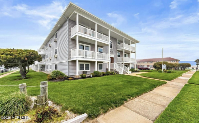 709 Ocean Avenue N - Photo 1