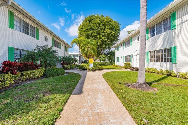 1851 Ne 62nd Street - Photo 1