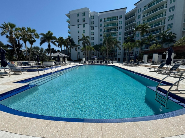 550 Se Mizner Boulevard - Photo 1