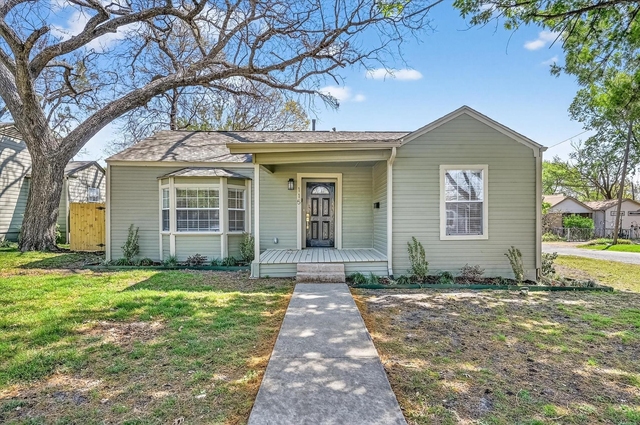 115 S Morris Street - Photo 1
