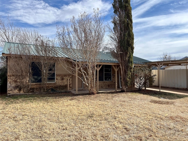 206 Taylor - Photo 1