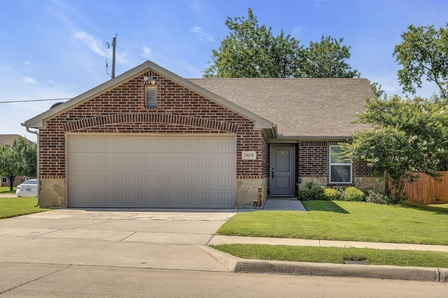 3608 Brookstone Drive - Photo 1