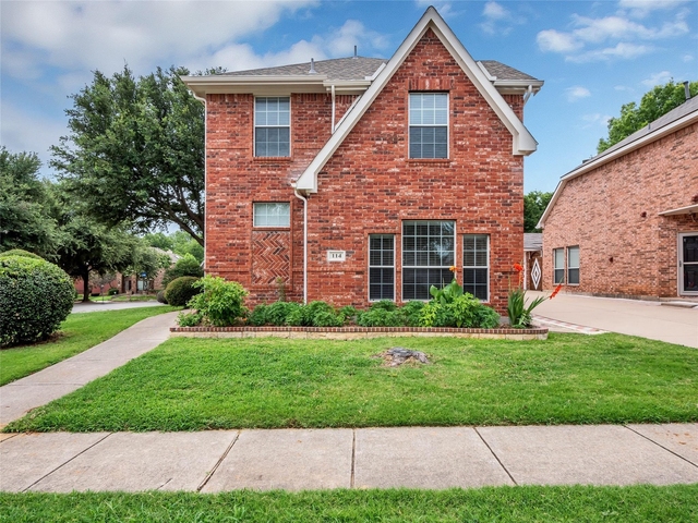 114 Constitution Drive - Photo 1